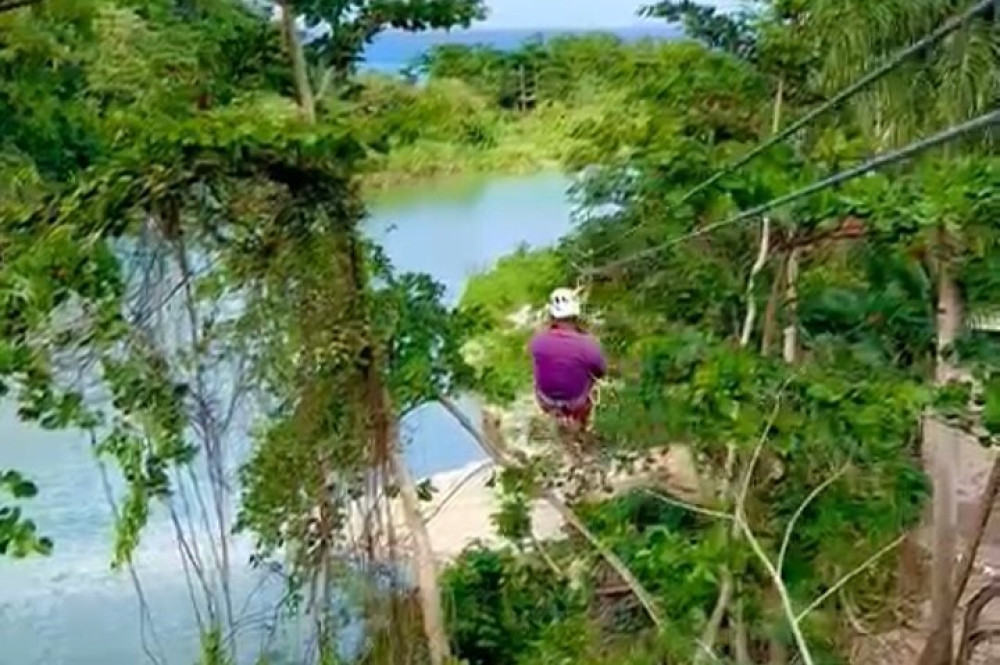 Panoramic Ocho Rios Heritage Tour with Zipline and River Swim