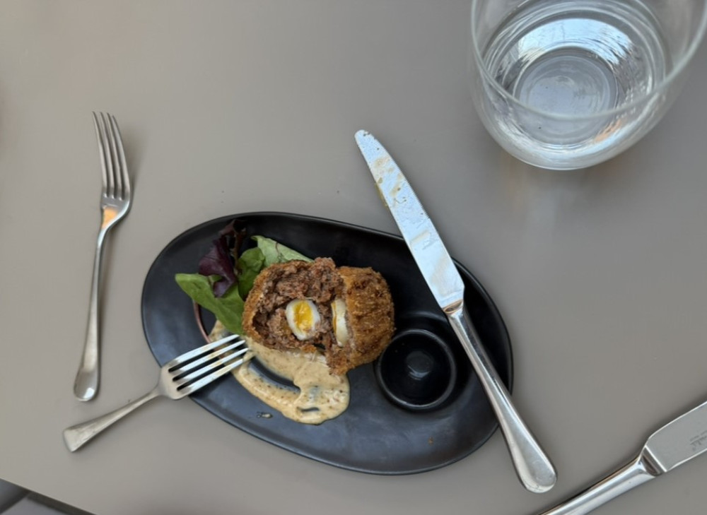 Private British Home Cooking Class in London with Dan