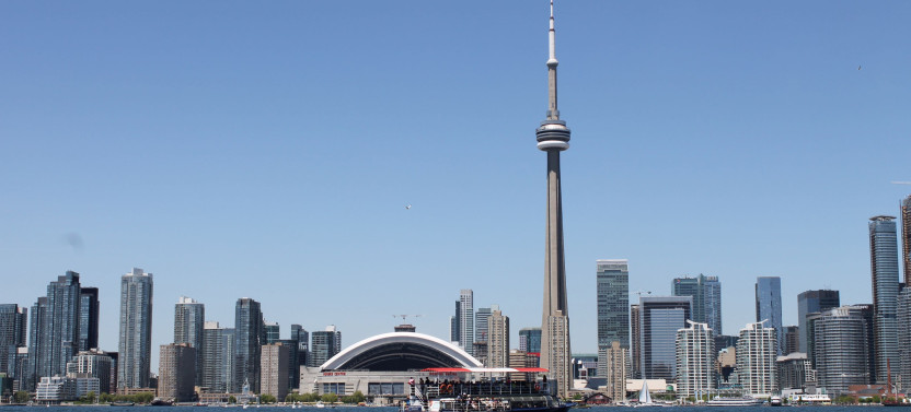 Toronto Harbour & Islands Cruise with Beverage