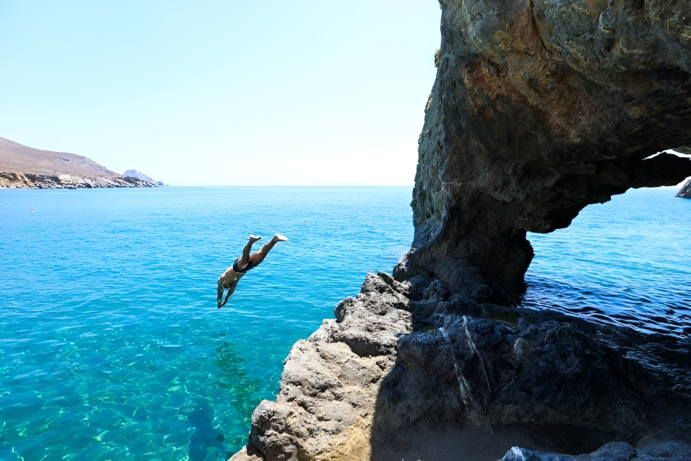 Matala Beach & Caves - Wine tour