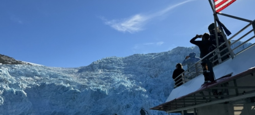 Glacier Quest Cruise in Prince William Sound with Motorcoach Transportation