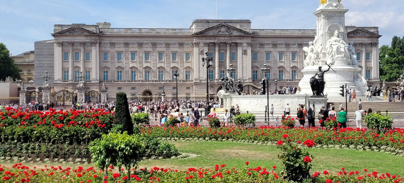 Buckingham Palace State Rooms & Royal London Walking Tour