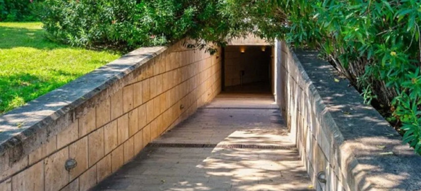 Private Tour from Thessaloniki Port: Vergina Royal Tombs,country Greece