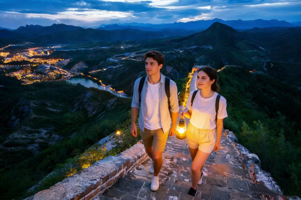 Beijing Mutianyu Great Wall Tour with Night View of Simatai and Gubei Water