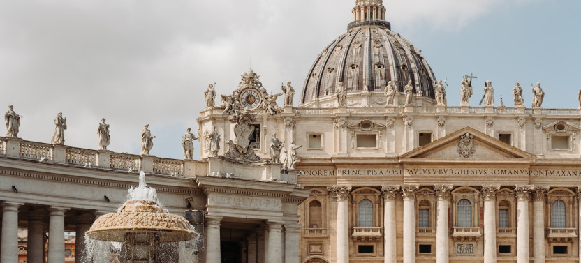 St. Peter’s Basilica Priority Access Tour with Dome & Crypt