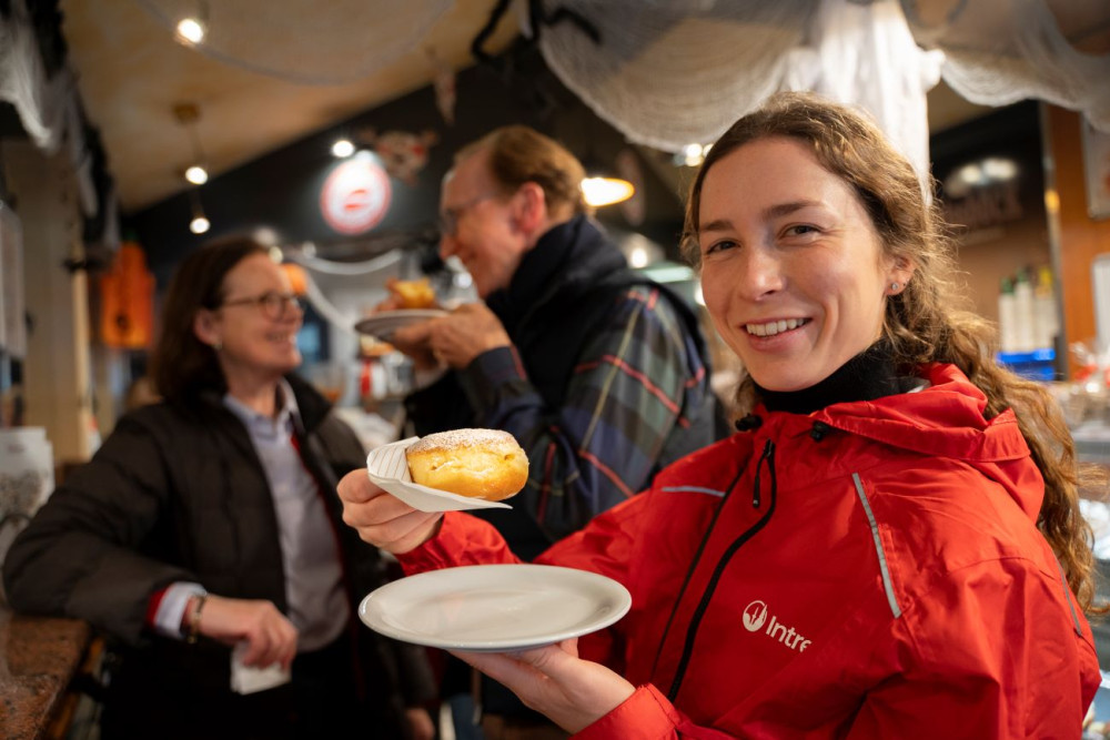 Vienna Food, Coffee and Market Small Group Tour