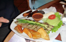 Go With Gus - Roatan5