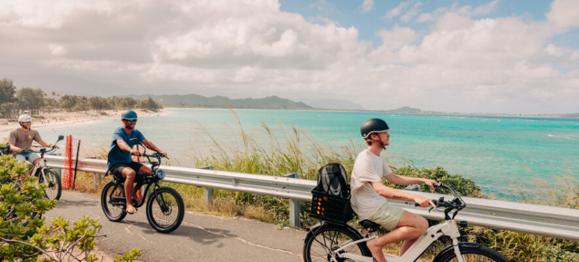Guided Mokulua Islands Kayak Tour and E-Bike Adventure