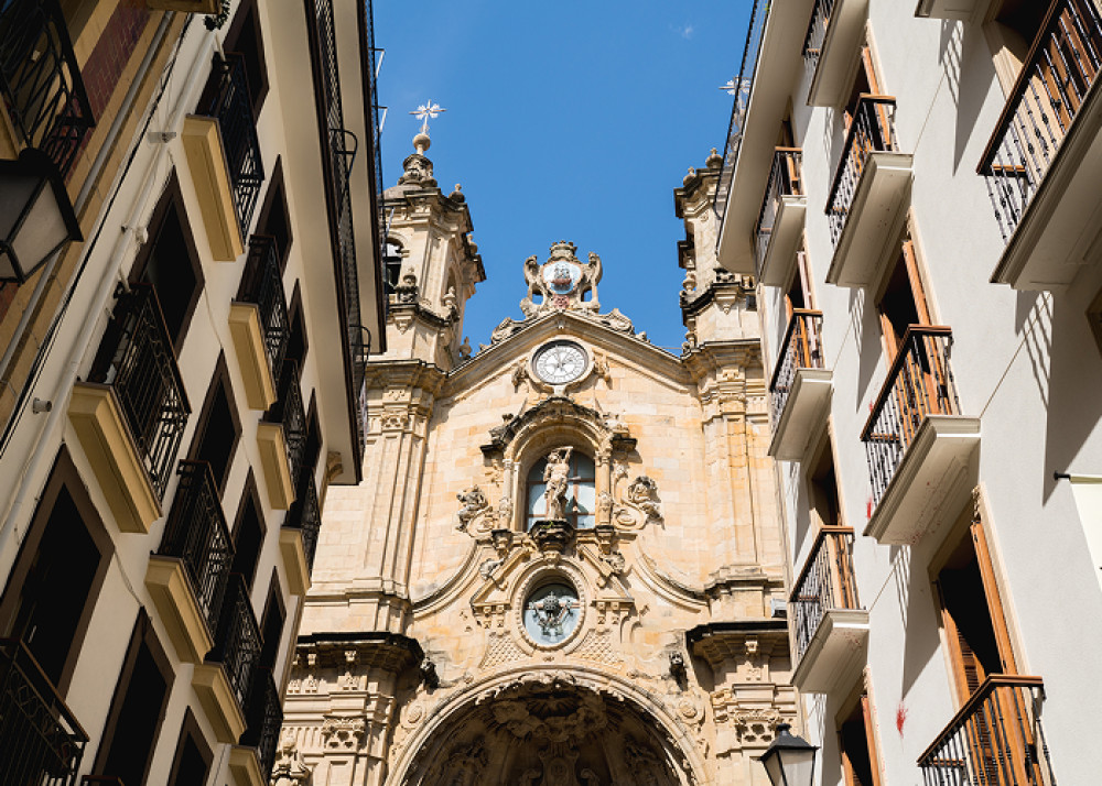 San Sebastian Walking Tour and Aquarium