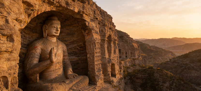 Beijing Private Day Trip to Hanging Temple and Yungang Grottoes