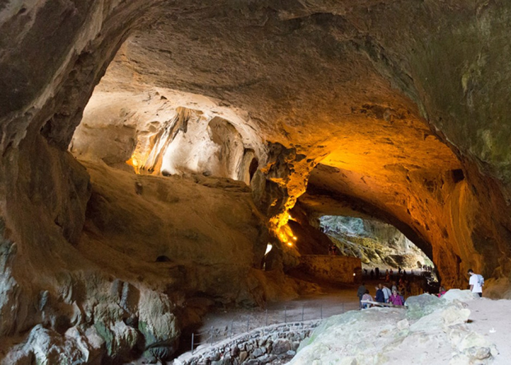 Baztan Valley and Zugarramurdi Caves from San Sebastian