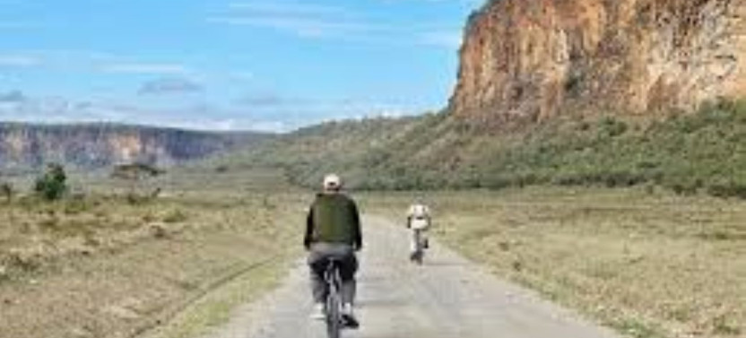 Hell's Gate National Park Safari with Optional Boat Ride – Day Trip