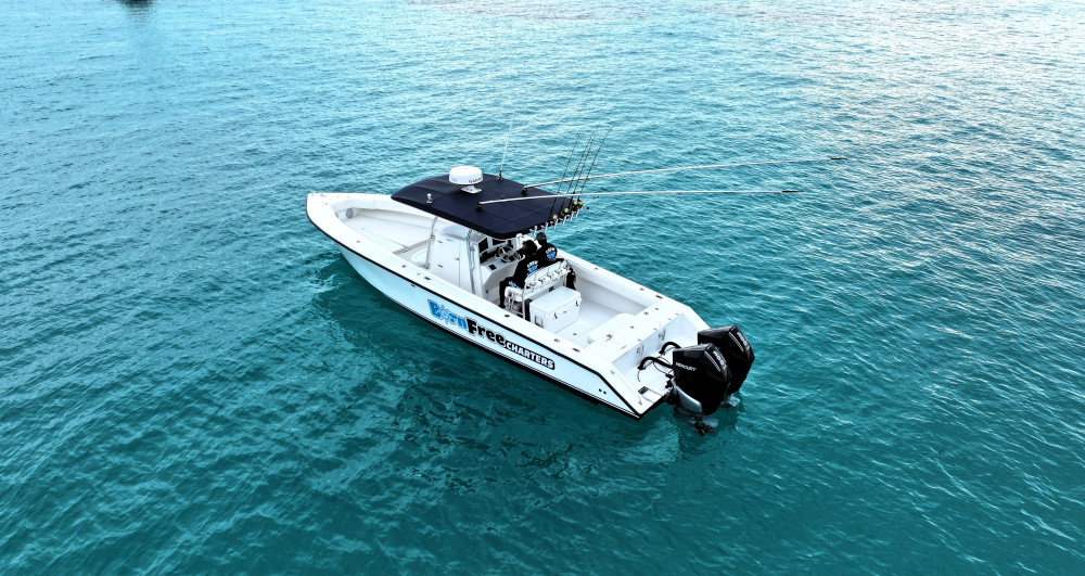 Full-Day Private Speed Boat for Snorkeling or Fishing in Nassau - 34ft