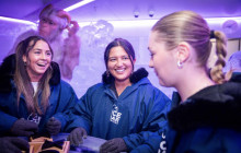 IceBar Surfers5