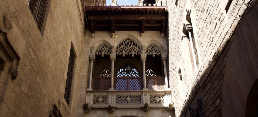 Private Old Quarter Walking Tour with Food & Wine Tasting, photo 4 of 8
