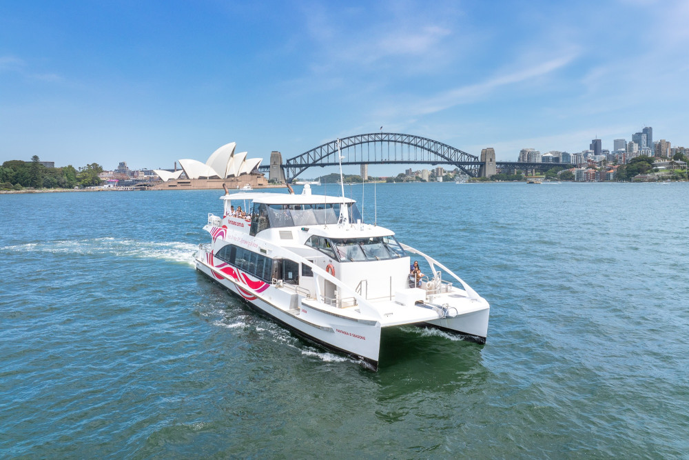 Sydney Harbour Sightseeing Cruise with Live Aboriginal Commentary