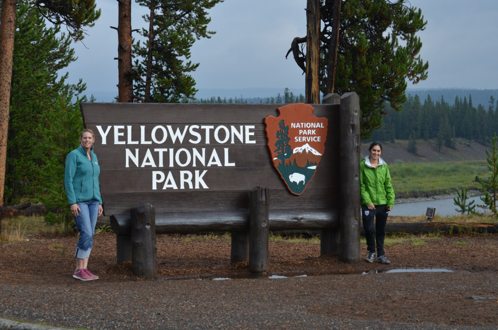 2 Day Private Yellowstone Tour with Lower & Upper Loop