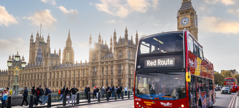 London 360: The Ultimate Hop-On Hop-Off City Explorer: (Bus & Boat)