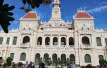 Saigon Private Tour Guide11