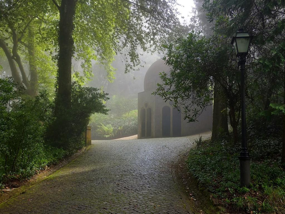 Private Hiking Tour of Sintra’s Historic Palaces & Castle