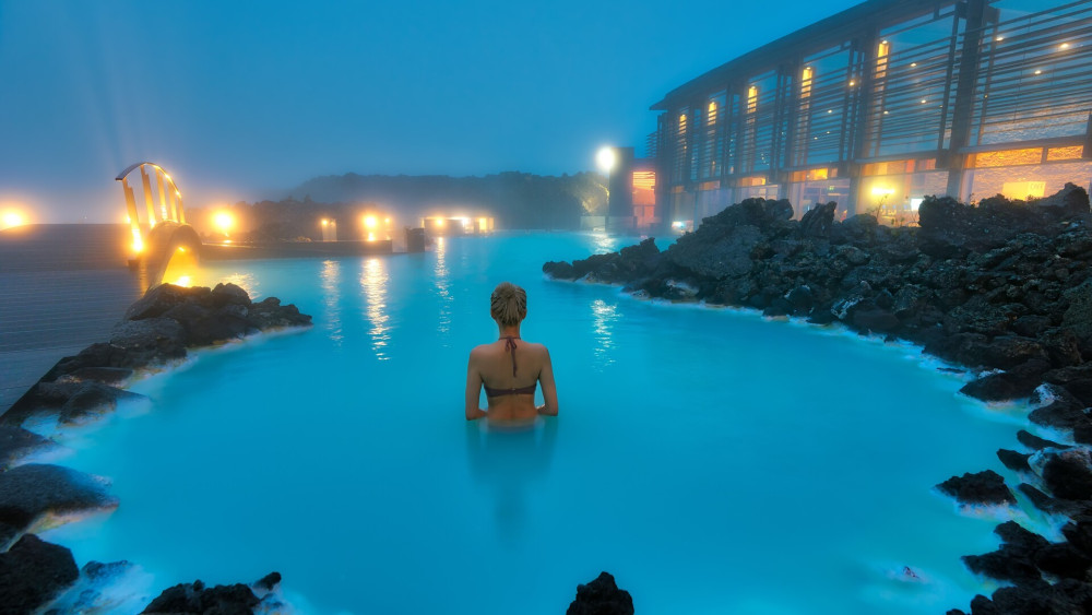 Blue Lagoon Private Transfer: To/From Reykjavik with 3-Hours at Blue Lagoon