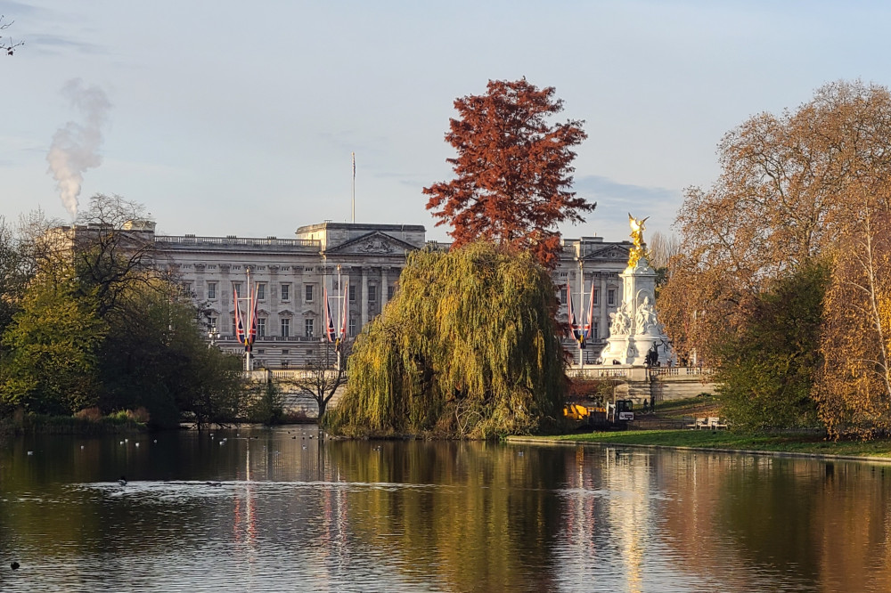 Three Palaces Tour & Afternoon Tea VIP