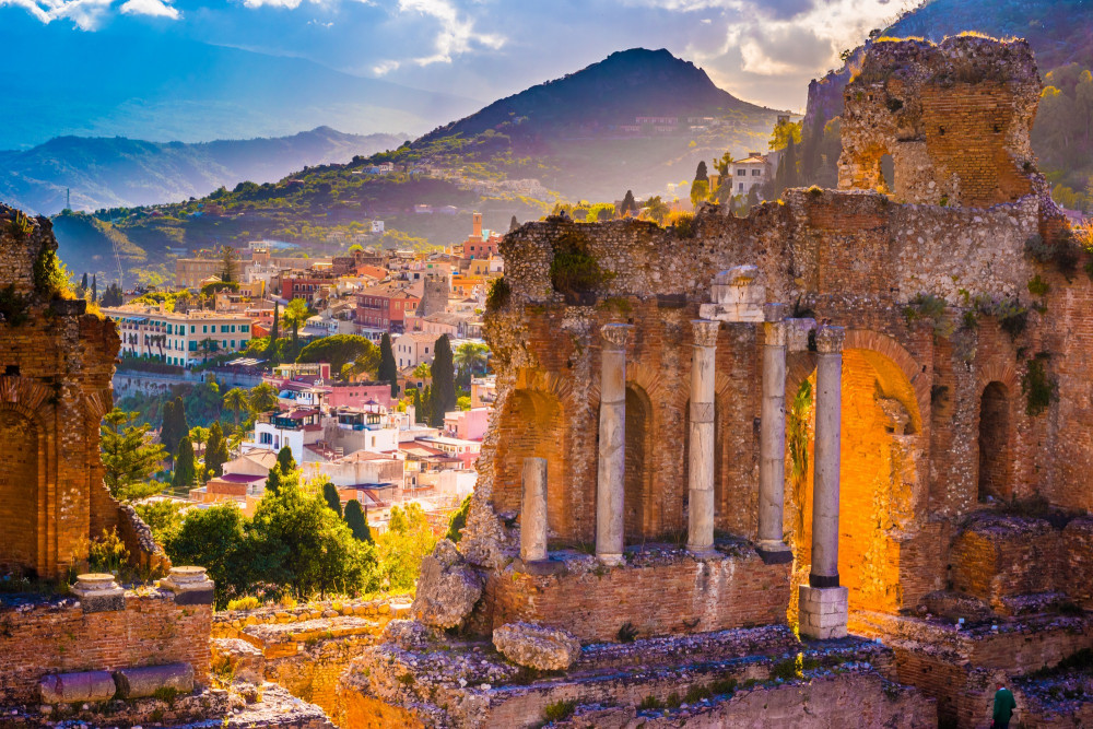 Sicily Gems: Taormina & Savoca Tour from Messina Port
