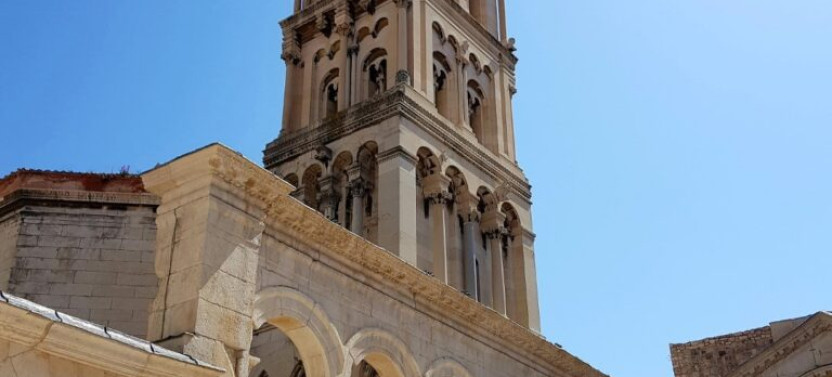 Private luxury tour or transfer to Split