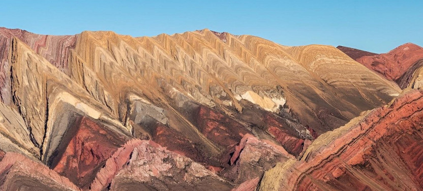Serranías de Hornocal and Quebrada de Humahuaca Tour From Salta