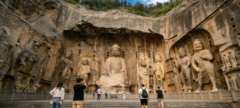 2-Day Bullet Train Trip to Longmen Grottoes and Shaolin Temple from Beijing