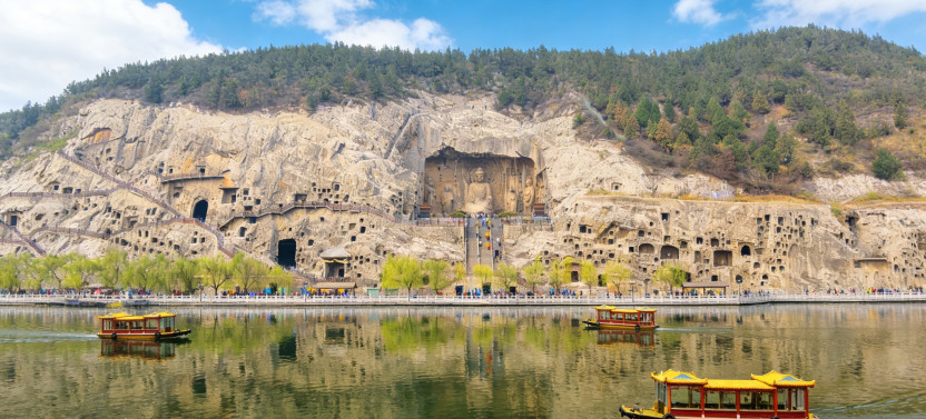 2-Day Bullet Train Trip to Longmen Grottoes and Shaolin Temple from Beijing
