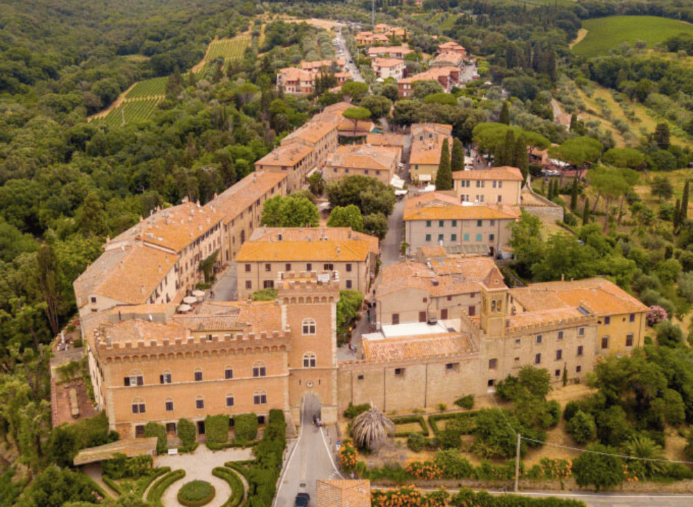 From Florence: Private Luxury Bolgheri Wine Tour