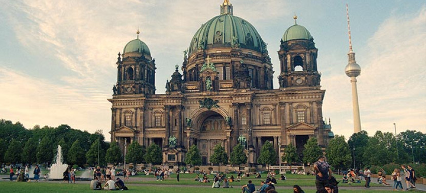 Essential Berlin Private Tour - the Historical Highlights