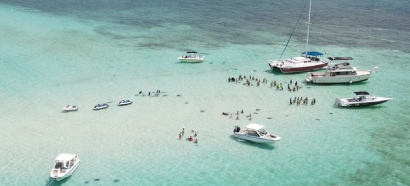 4-Stop Ultimate Grand Cayman Stingray City, Seven Mile Beach Tour