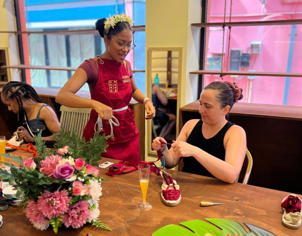 Make Authentic Espadrilles In Cozumel