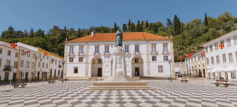 Knights Templar Tour to Tomar and Almourol Castle from Lisbon,country Portugal