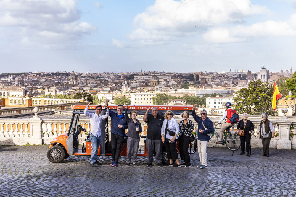 VIP Golf Cart Food Tour In Rome