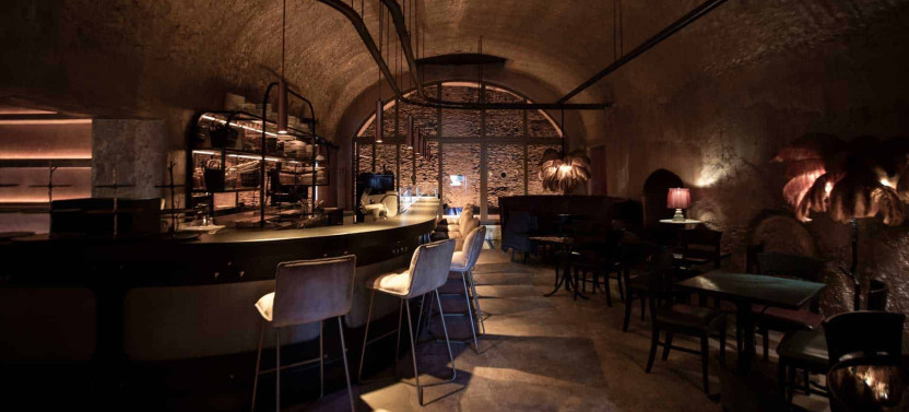 Late Night in Rome: VIP Golf Cart Drinks & Bites Tour,country Italy