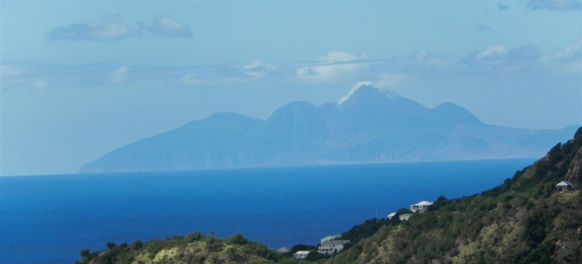 Hike to Fort George (Monks Hill) with Island Views