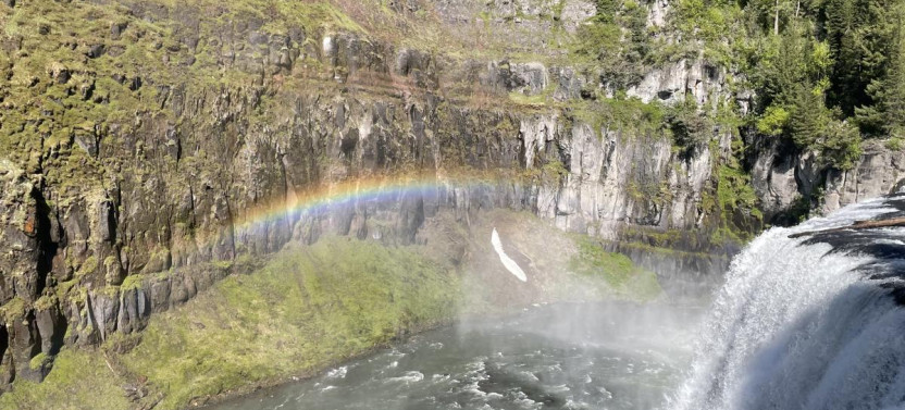 8-Day Adventure: Explore Grand Teton & Yellowstone