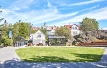 Your Friend in Reykjavik7