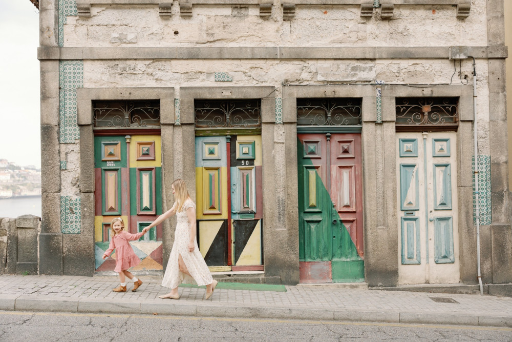 Private Photography Session with a Professional Photographer in Porto