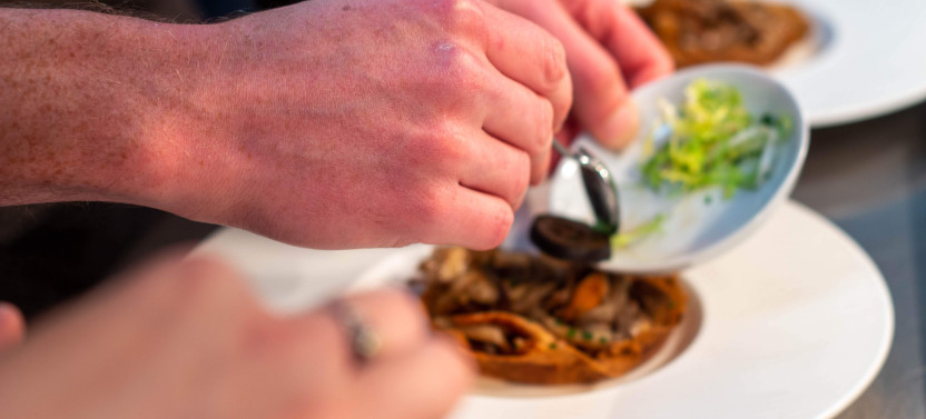 Eat Walk Edinburgh Food & Drink Tour