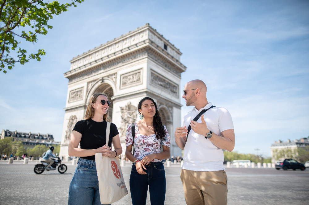 Paris Highlights Private Tour – Priority Access Tickets & Guide