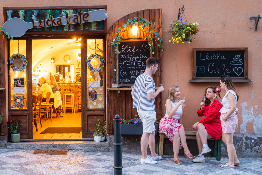 Small Group Prague Food & Beer Tour