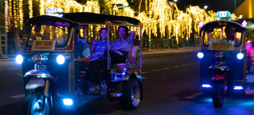 Bangkok: Street Food and Night Lights by Tuk Tuk,country Thailand