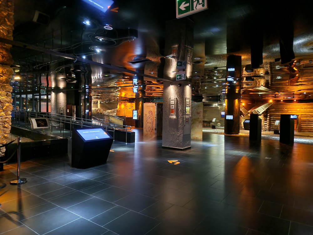 The Old Town & Market Square Underground Guided Tour