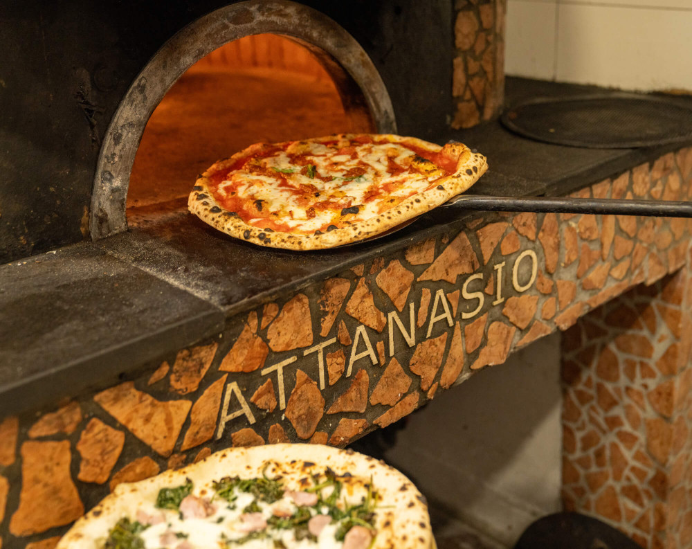 Naples Pizza & Drinks Tour: A Slice of Naples with Eating Europe