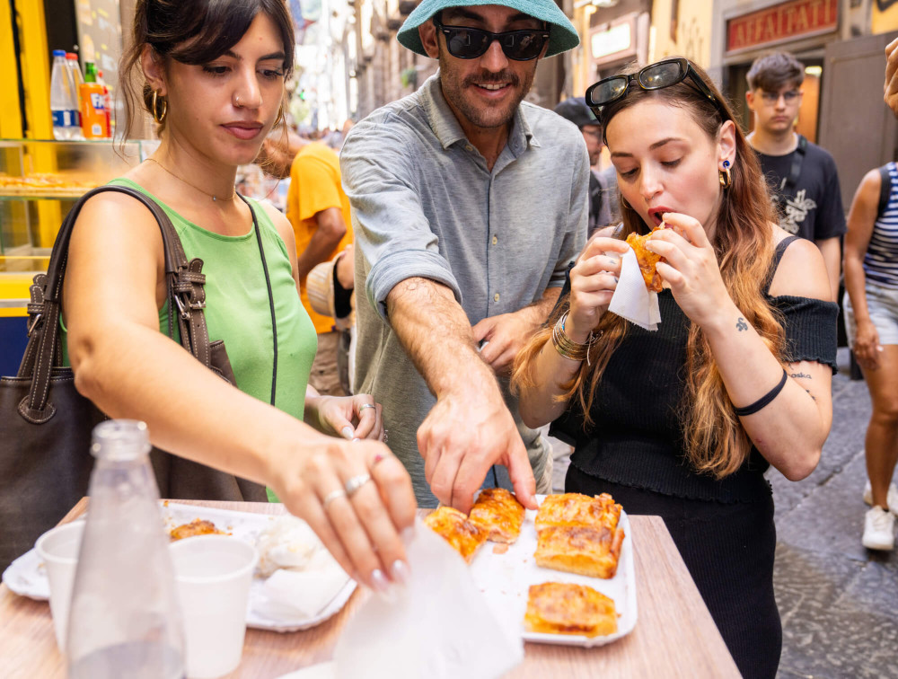 Private Naples Pizza Tour: Pizza, Pizza, Pizza with Eating Europe