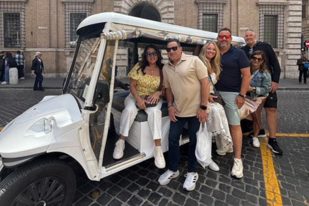 Private Panoramic Golf Cart Tour with Pick-Up & Restaurant Reservation